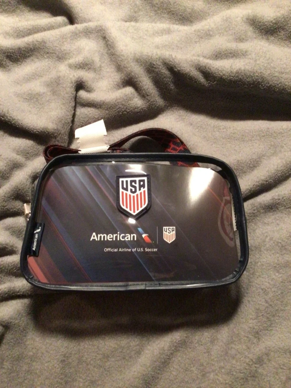 American Airlines x U.S. Soccer Clear Travel Toiletry Bag USA Logo NWT - Picture 7 of 9